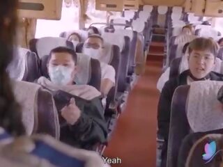 Xxx film tour tåg med bystiga asiatiskapojke samtal flicka original- kinesiska av x topplista video- med engelska sub