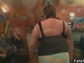 Fat chicks have fun in the pub